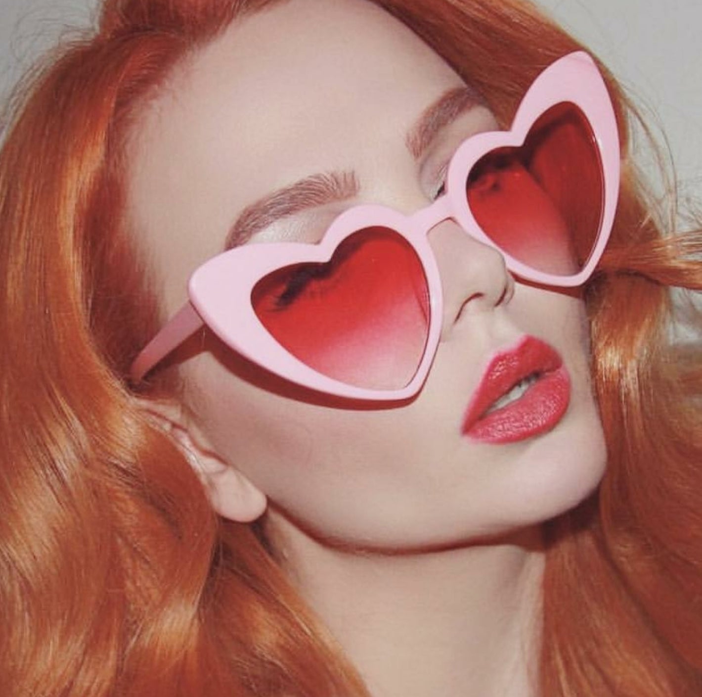 Lolita heart sunglasses discount